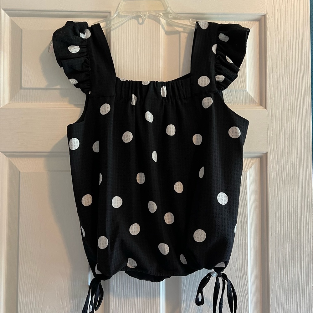 Sleeveless flutter strap polka dot cinch waste top